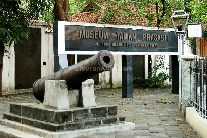 Museum Taman Prasasti