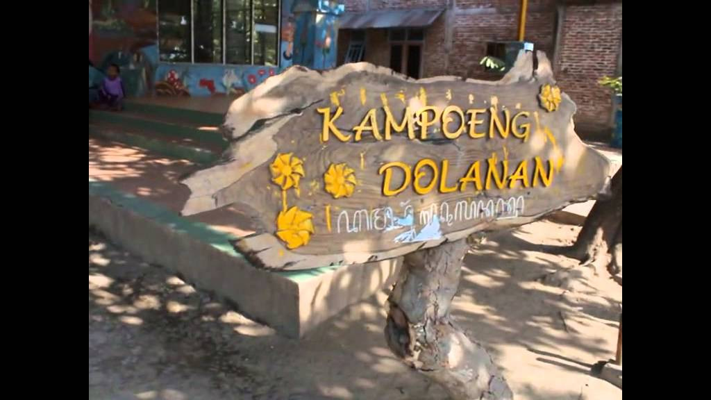 Kampung Dolanan Anak Pandes