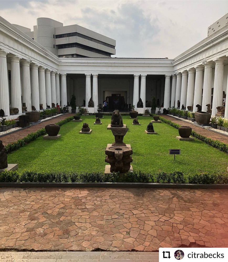 MUSEUM NASIONAL INDONESIA