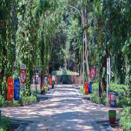 Taman Flora Surabaya